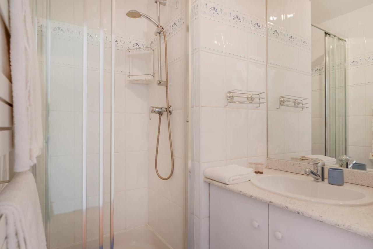 Beaudelaire Center Residence Paris Bagian luar foto